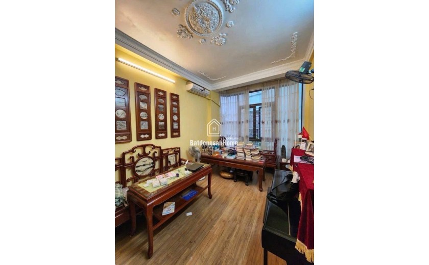 Bán nhà riêng tại Phố Trung Liệt, 14,5 tỷ, 49m2, 4PN, 5WC, giá tốt